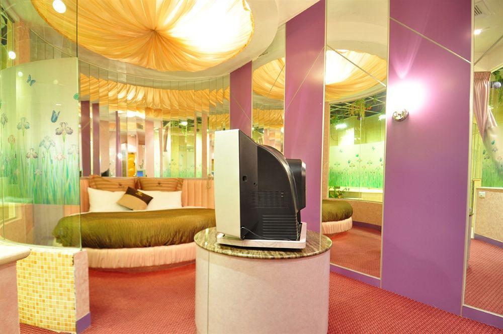 The We Hotel Тайбэй Экстерьер фото