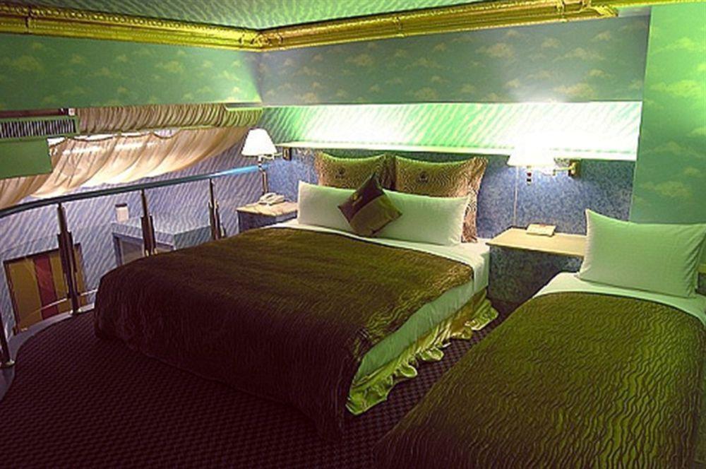 The We Hotel Тайбэй Экстерьер фото